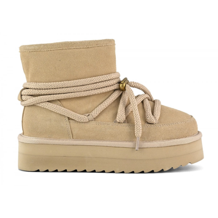 Platform mountain look 1 Platform mountain look