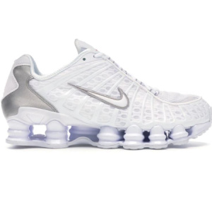 16084 000 17526 Nike Shox TL
