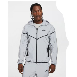 17826 000 19268 Nike Tech